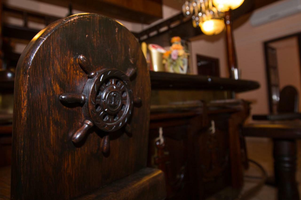 Hotel Fortuna Davod Bagian luar foto